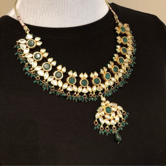 Jadau Kundan Gemstone Gold Plated Necklace Set - Picture 2 of 6